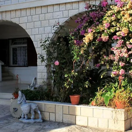 Rogoznica 1087f Rogoznica (Sibenik-Knin)